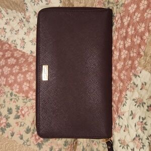 Kate Spade zip around leather wallet